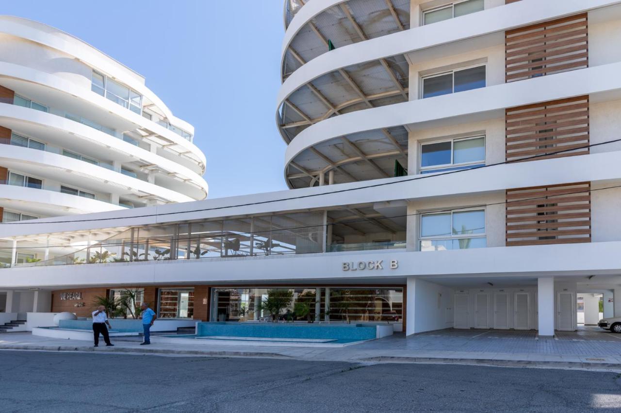 Oyster 1-BR Apt in Larnaka Exterior foto