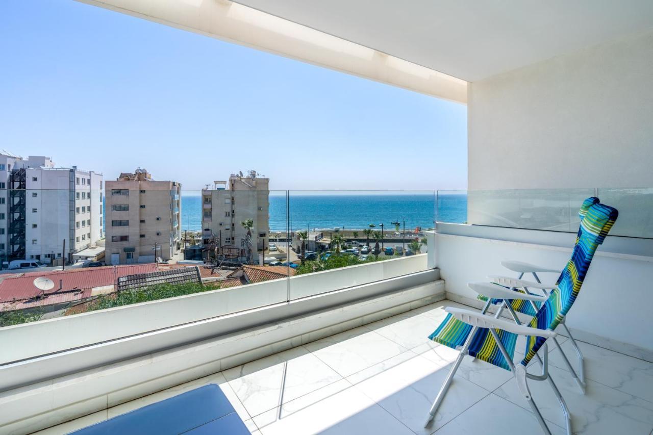 Oyster 1-BR Apt in Larnaka Exterior foto