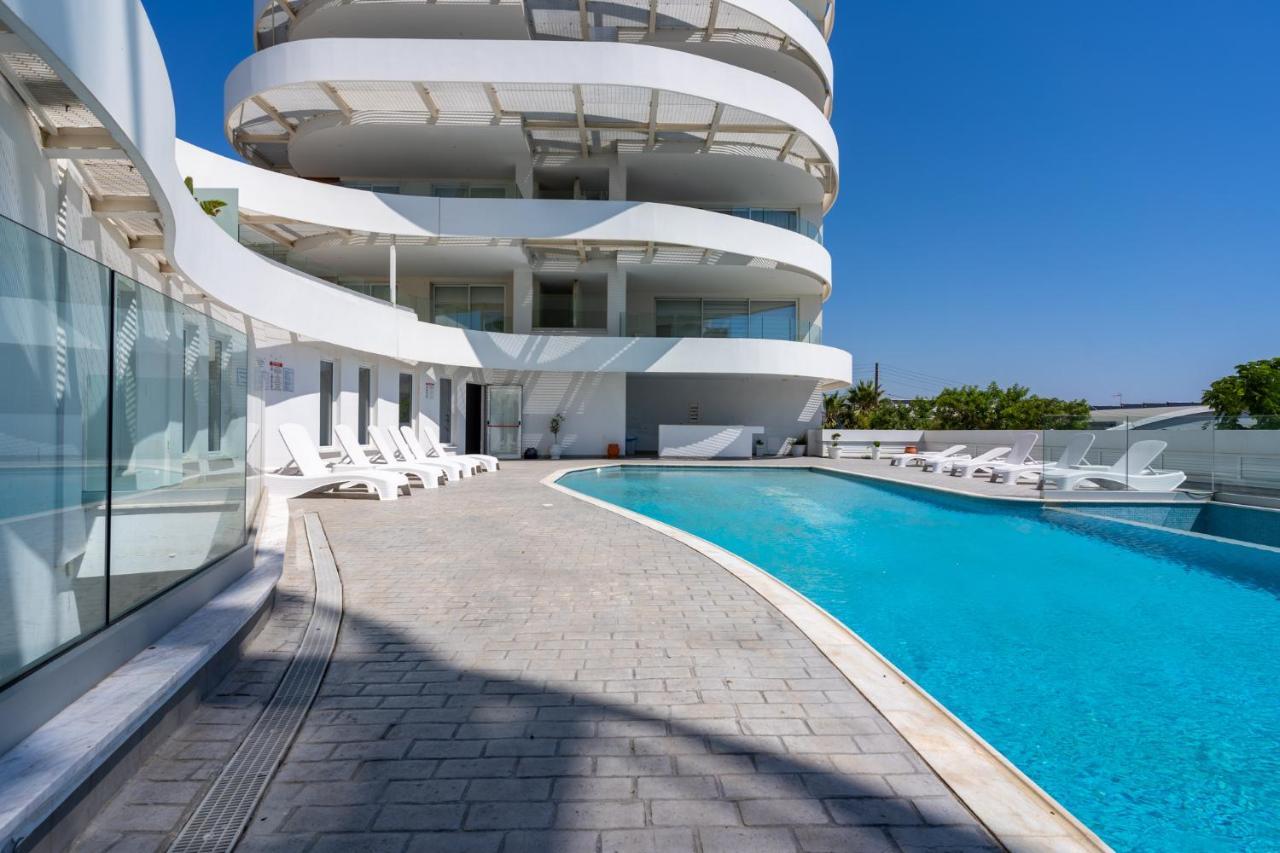 Oyster 1-BR Apt in Larnaka Exterior foto